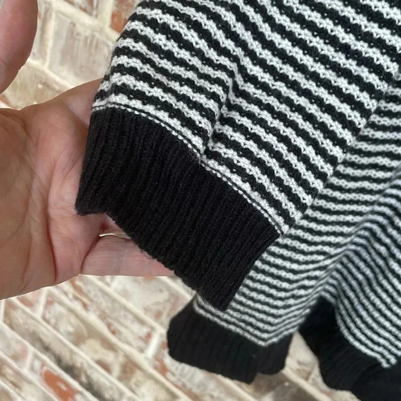 Retrology Striped Rayon Polyester Open Lapel Cardigan Sweater - Picture 3 of 8